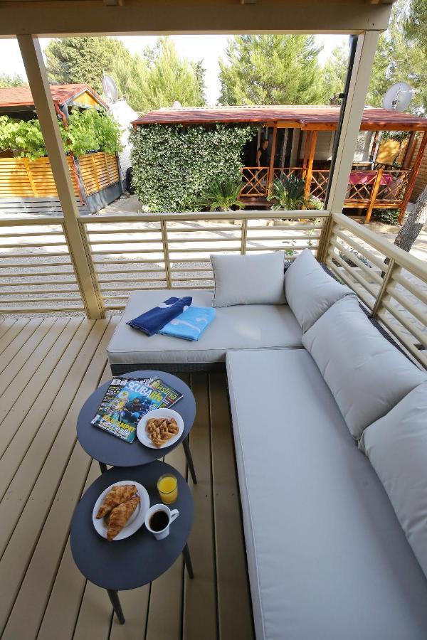 Mobile Homes & Bungalows Ljutic Biograd Na Moru Exterior photo
